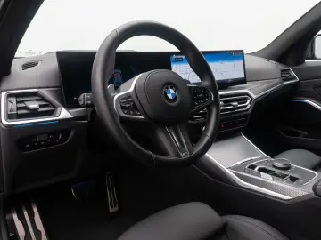 BMW 330d xD M Sport Individual Kamera DAB HUD 19Zoll