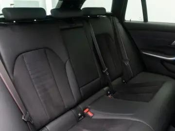 BMW 330d xD M Sport Individual Kamera DAB HUD 19Zoll