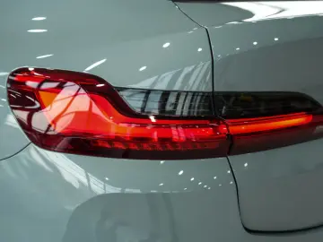 BMW X4 xD 30i M Sport INDIVIDUAL LEDER NAVI-CON 1-HD