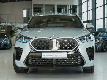 BMW X2 20d xDrive M Sport LEDER H K INDIVIDUAL 20 LM