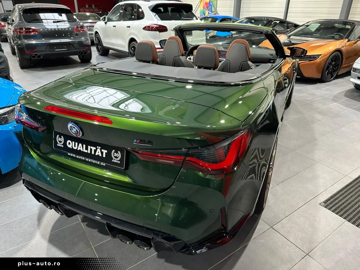 BMW BMW M4 Competition xDrive Cabrio   Individual