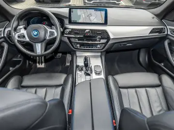 BMW 530e xDrive A M Sport