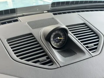 PORSCHE 992 GT3 Touring PTS Gulf Lift Bose Carbon PCCB