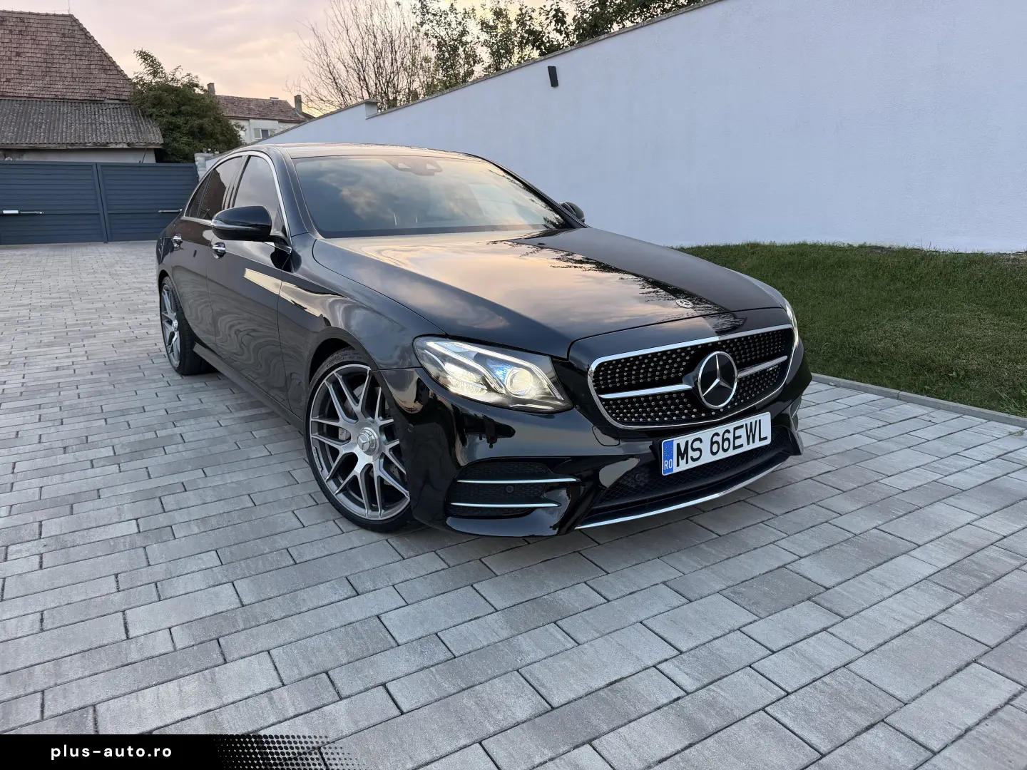 Mercedes-Benz E 400