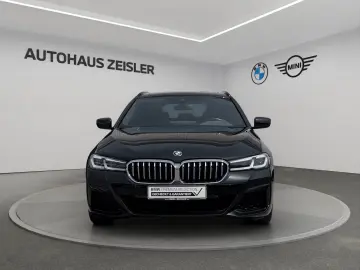 BMW 530e Touring M SPORT