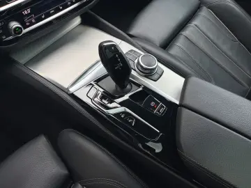 BMW 530e Touring M SPORT