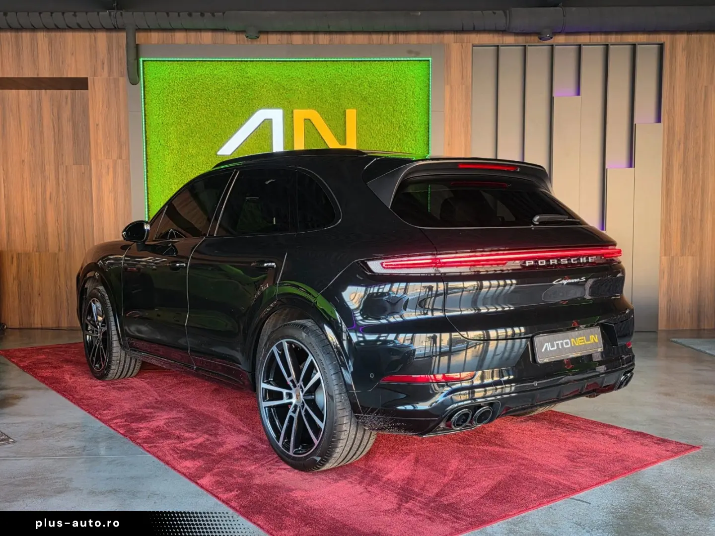 PORSCHE Cayenne S