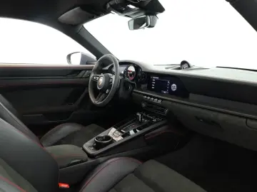 PORSCHE 911 Carrera 4 GTS Carbon GlasSD BOSE Inno Kam