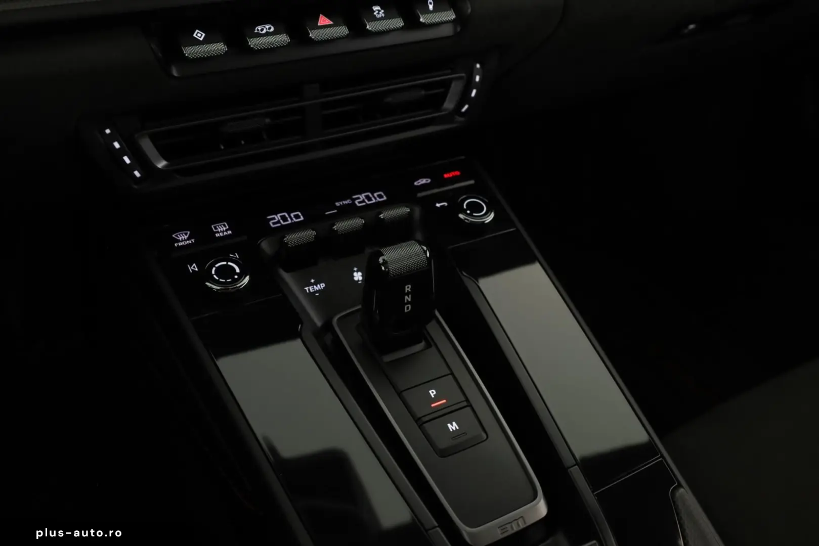 PORSCHE 911 Carrera 4 GTS Carbon GlasSD BOSE Inno Kam