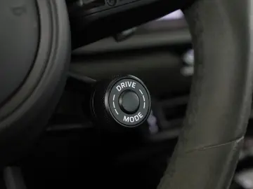 PORSCHE 911 Carrera 4 GTS Carbon GlasSD BOSE Inno Kam