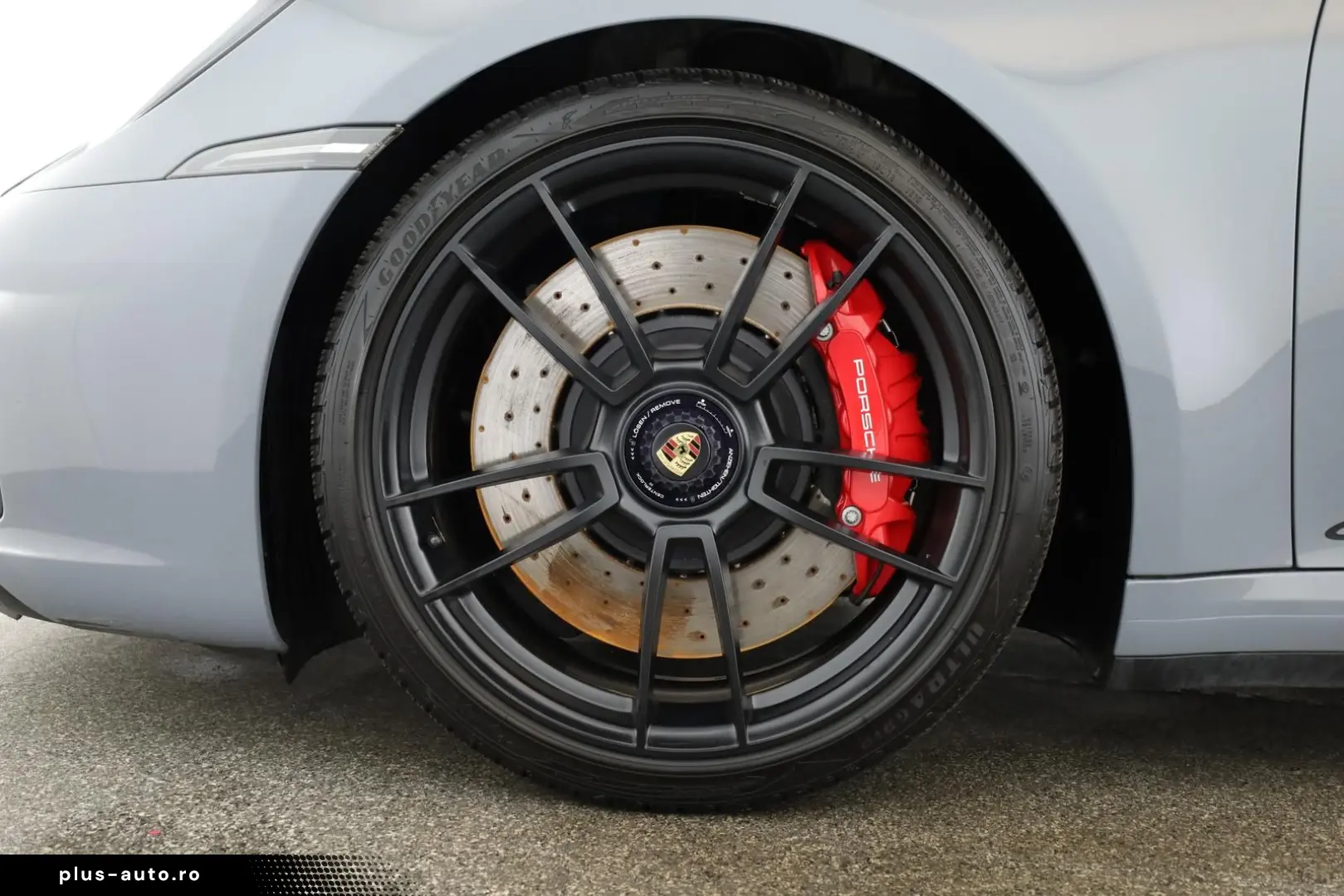 PORSCHE 911 Carrera 4 GTS Carbon GlasSD BOSE Inno Kam