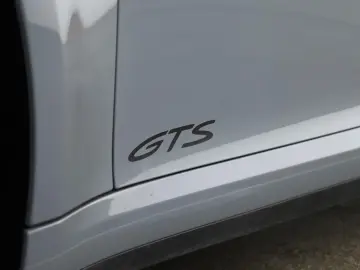 PORSCHE 911 Carrera 4 GTS Carbon GlasSD BOSE Inno Kam