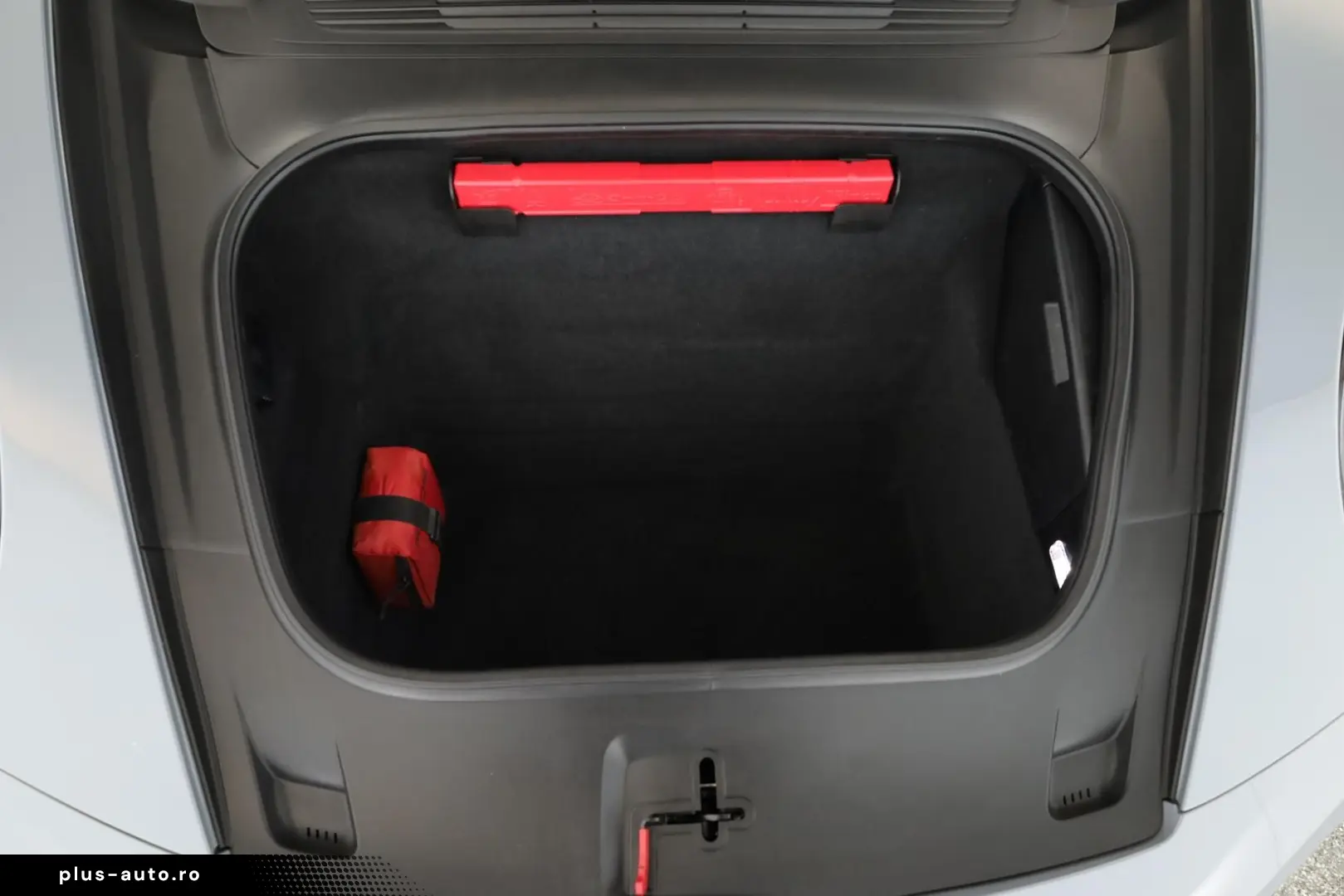 PORSCHE 911 Carrera 4 GTS Carbon GlasSD BOSE Inno Kam