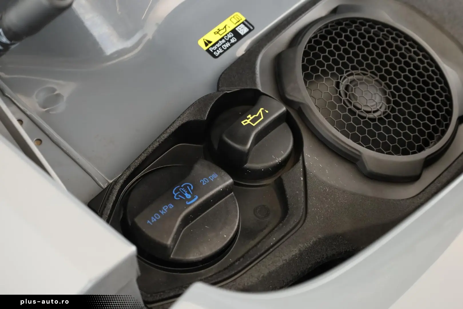 PORSCHE 911 Carrera 4 GTS Carbon GlasSD BOSE Inno Kam