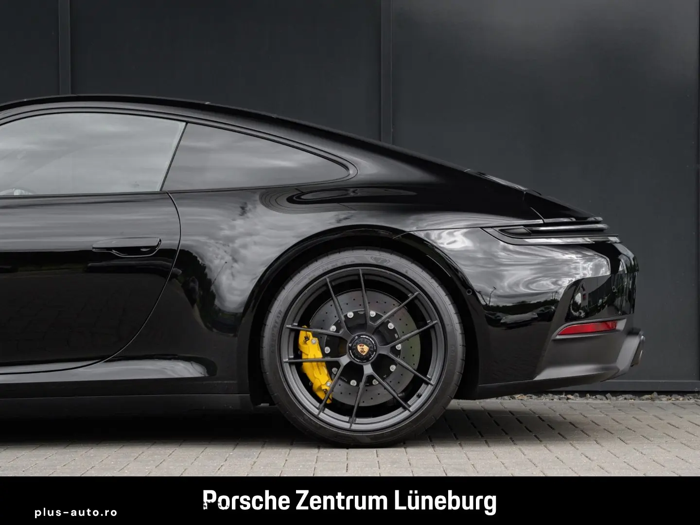 PORSCHE 992 911 Carrera GTS PCCB Surround View BOSE
