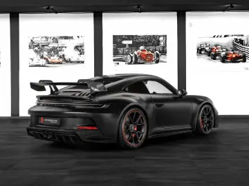 PORSCHE 992 GT3 #Carbon-Paket #Schalensitze #Liftsystem