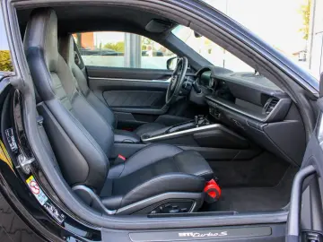 PORSCHE 992 Turbo S   PCCB   APPROVED   CHRONO   LIFT