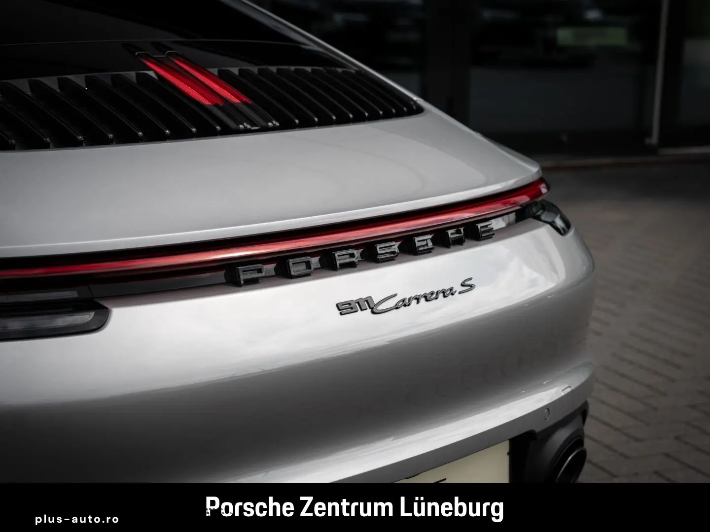 PORSCHE 992 911 Carrera S InnoDrive Sportfahrwerk BOSE