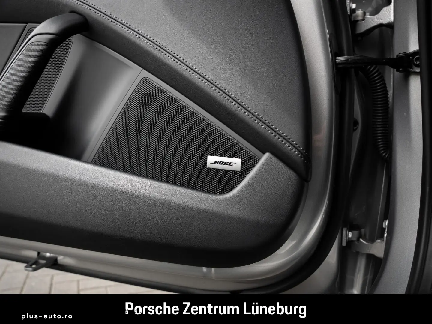 PORSCHE 992 911 Carrera S InnoDrive Sportfahrwerk BOSE