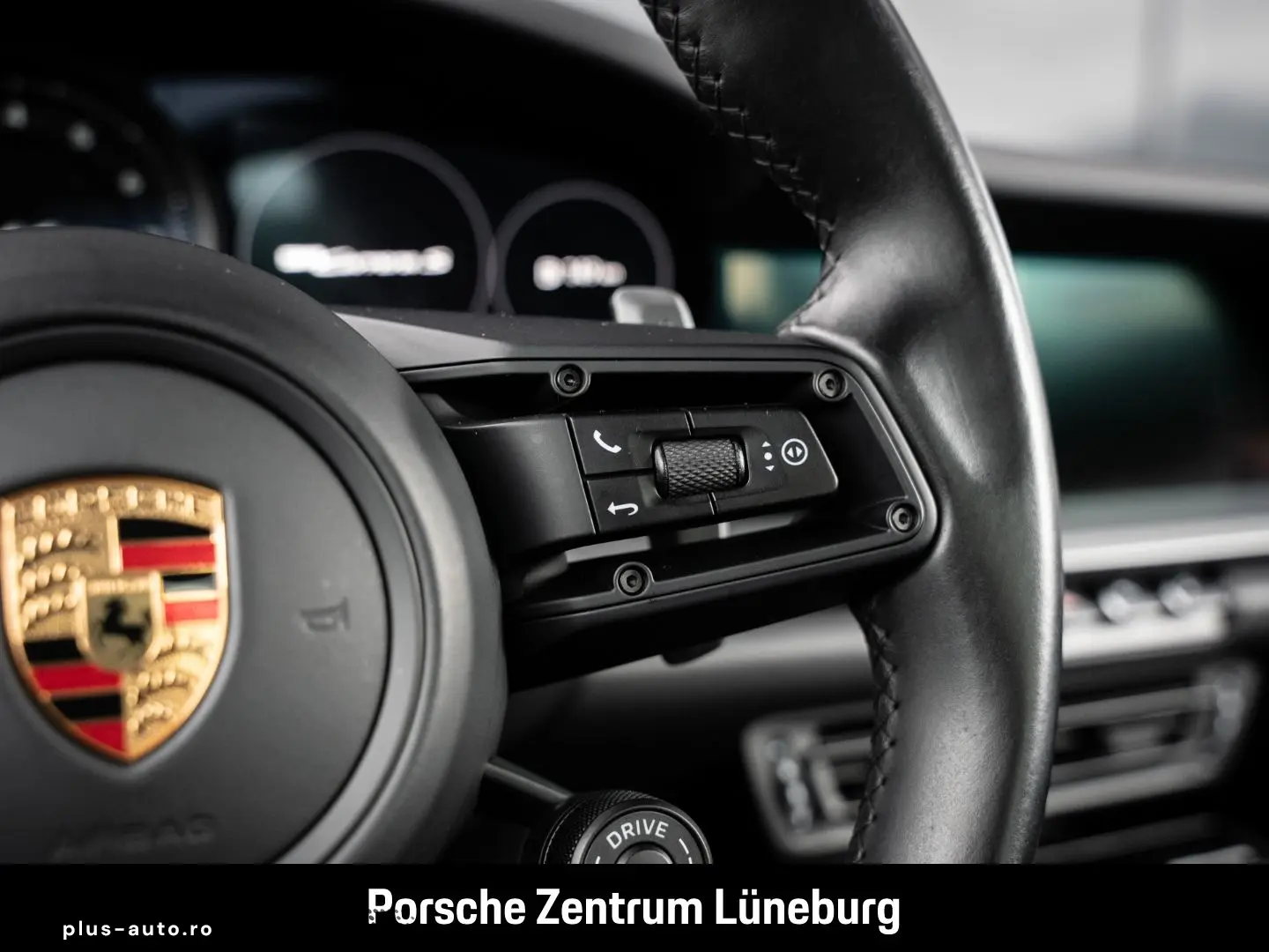 PORSCHE 992 911 Carrera S InnoDrive Sportfahrwerk BOSE