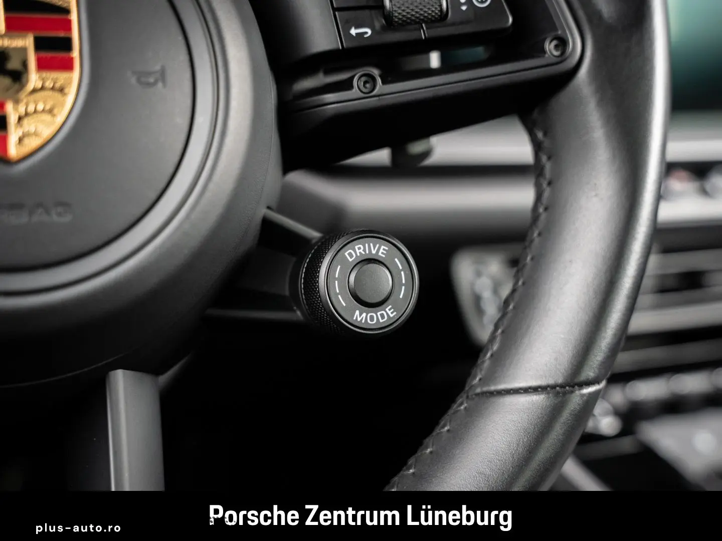 PORSCHE 992 911 Carrera S InnoDrive Sportfahrwerk BOSE