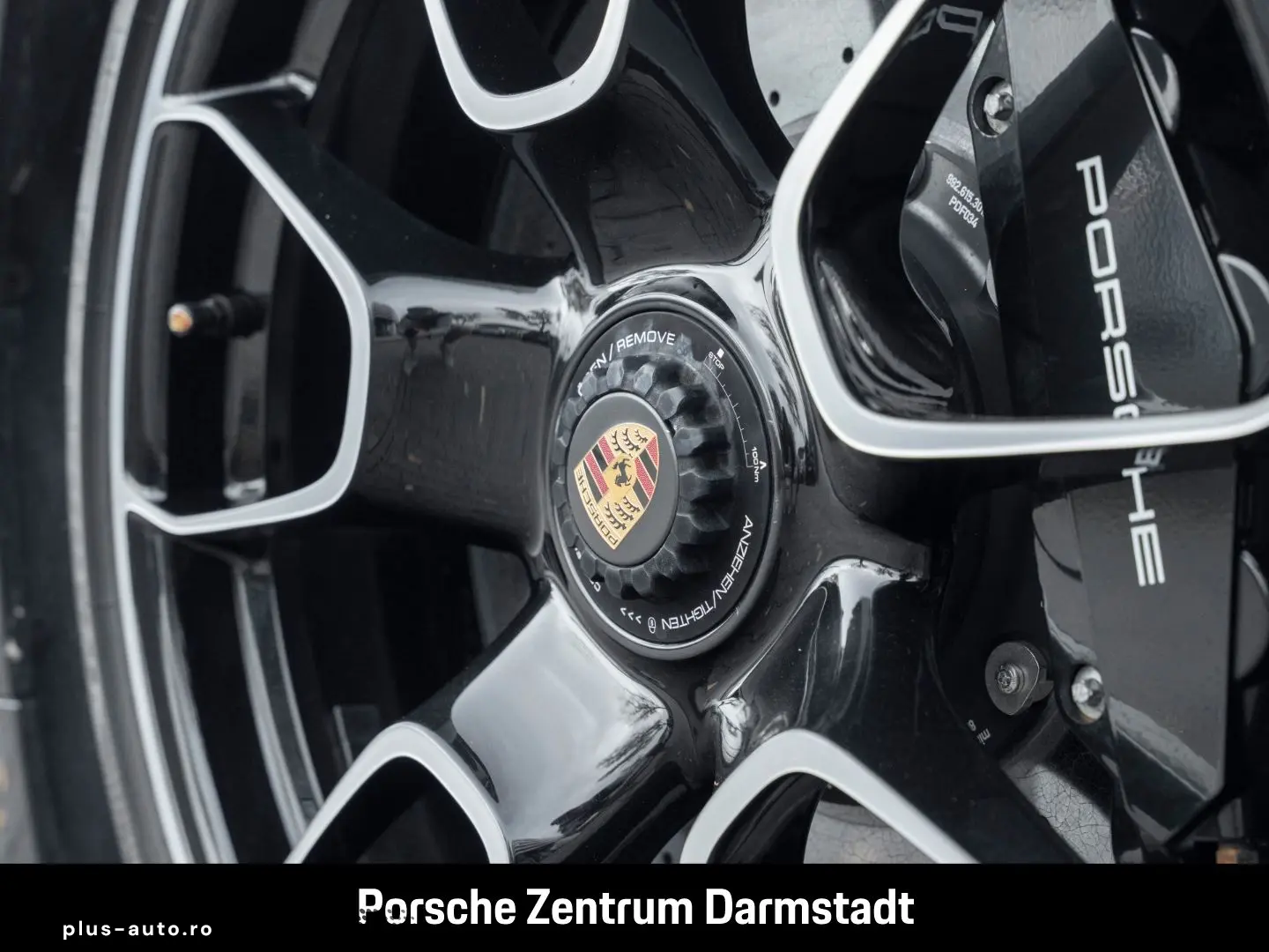 PORSCHE 992 911 Turbo S Cabrio Burmester Liftsystem-VA