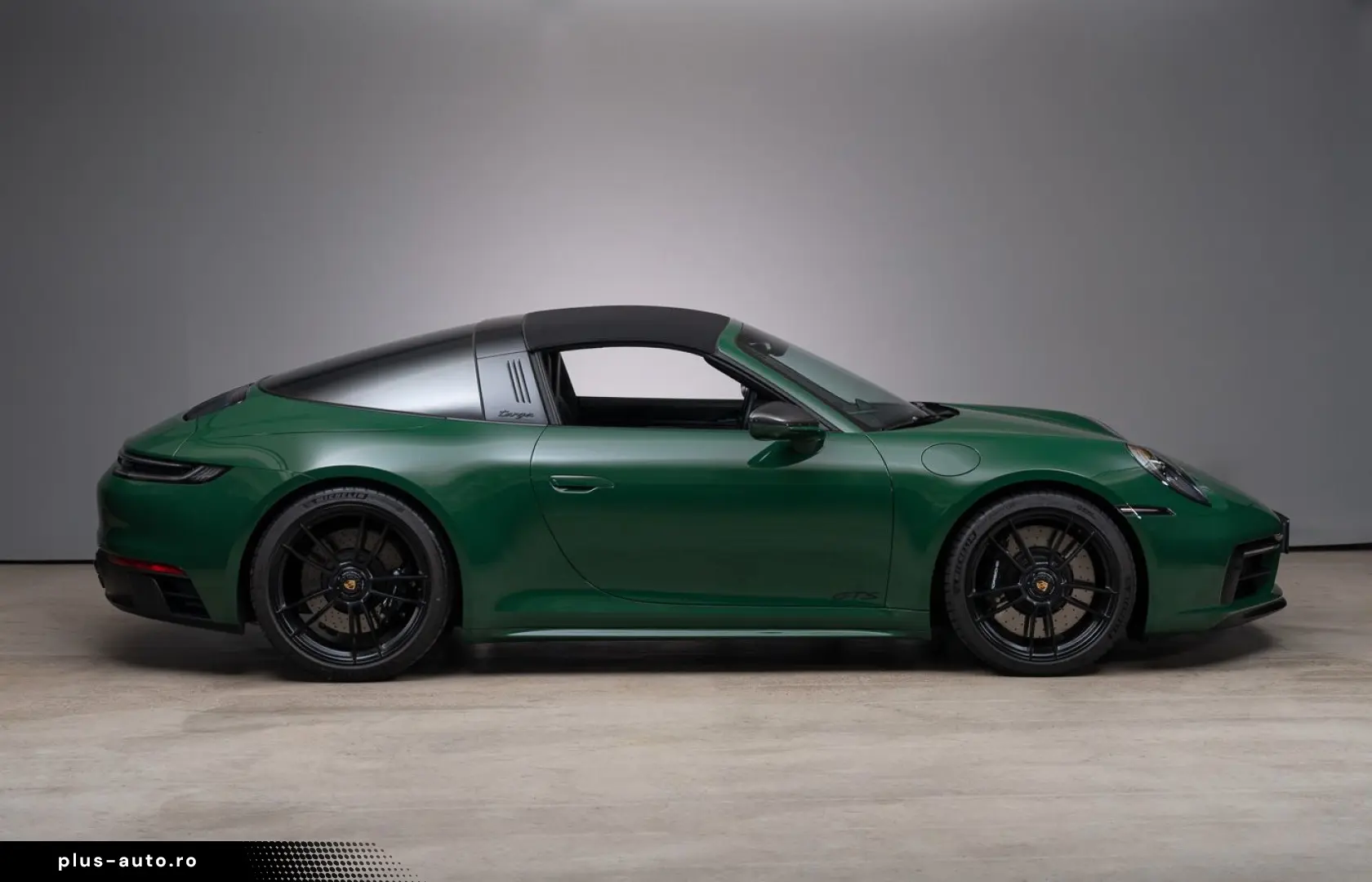 PORSCHE 992.2 4 GTS Targa