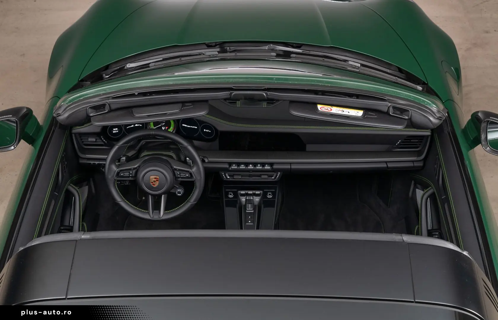 PORSCHE 992.2 4 GTS Targa