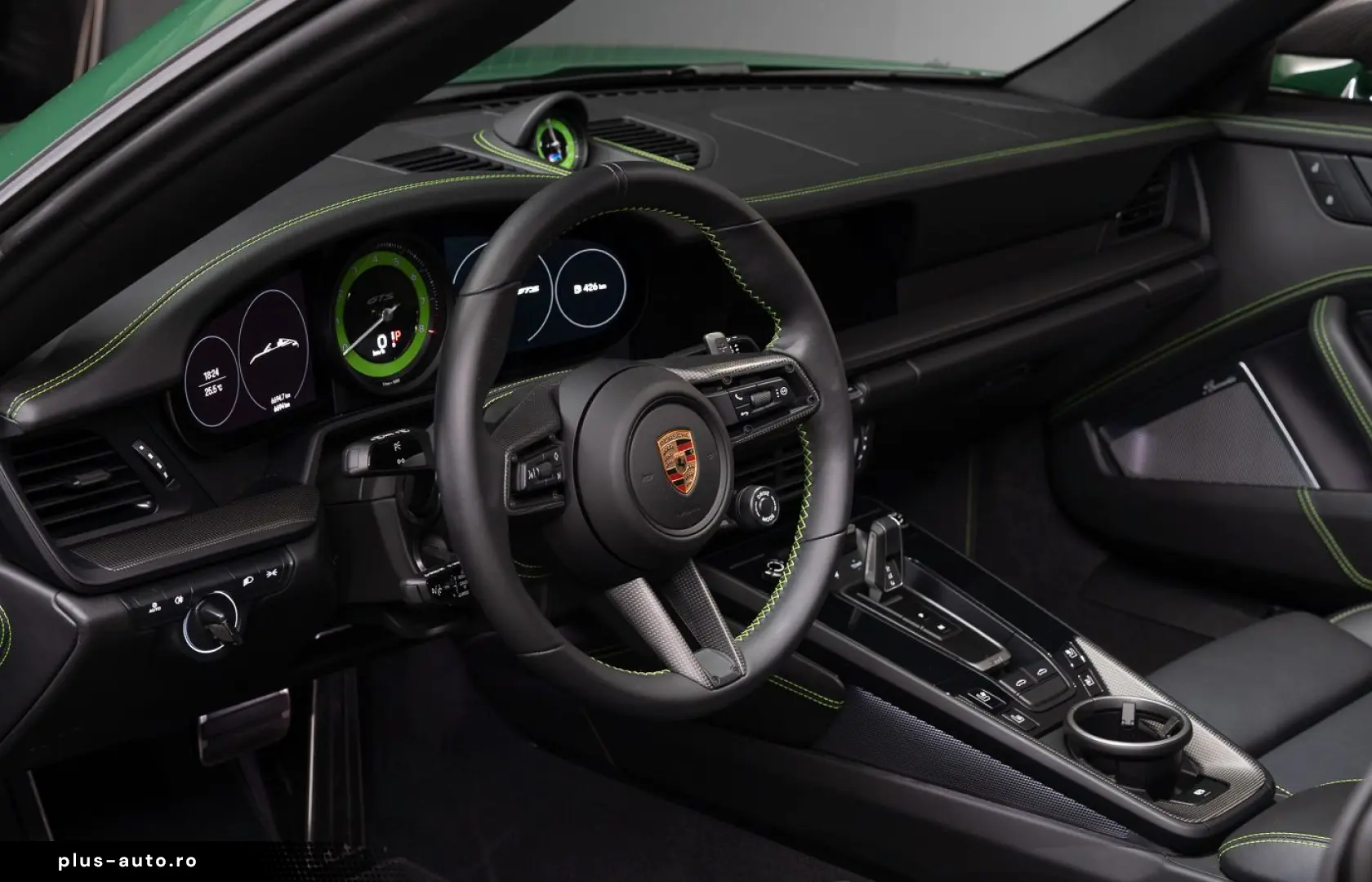 PORSCHE 992.2 4 GTS Targa