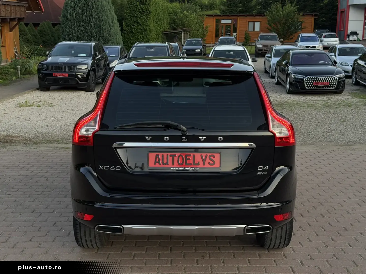 VOLVO XC60 D4 AWD  Geartronic  Momentum  03 2014