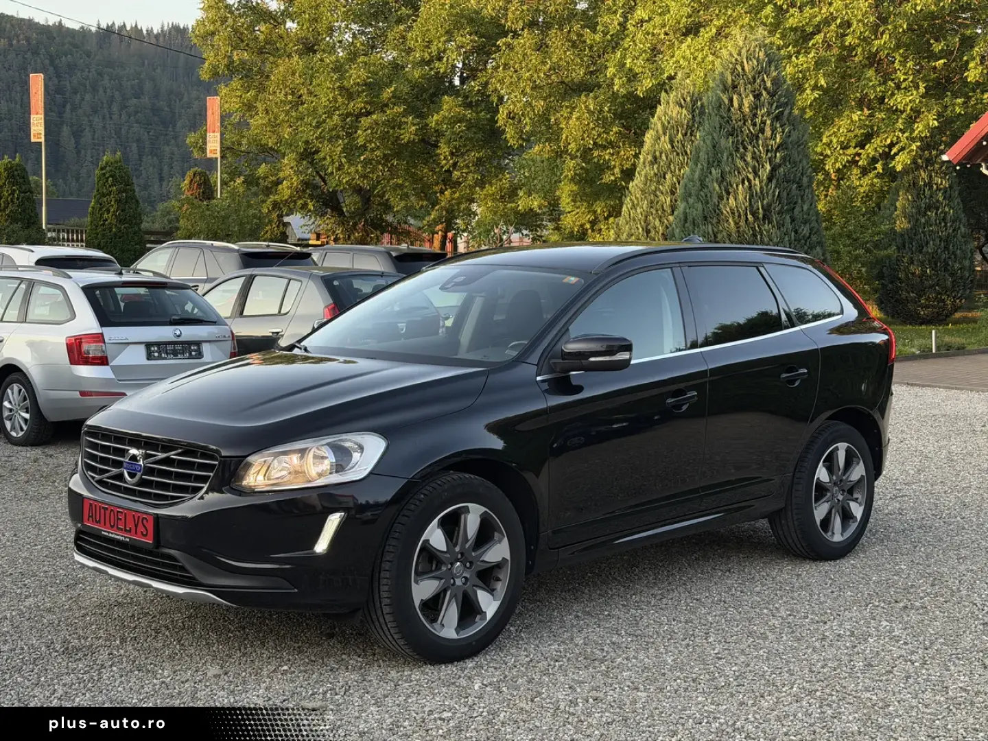 VOLVO XC60 D4 AWD  Geartronic  Momentum  03 2014