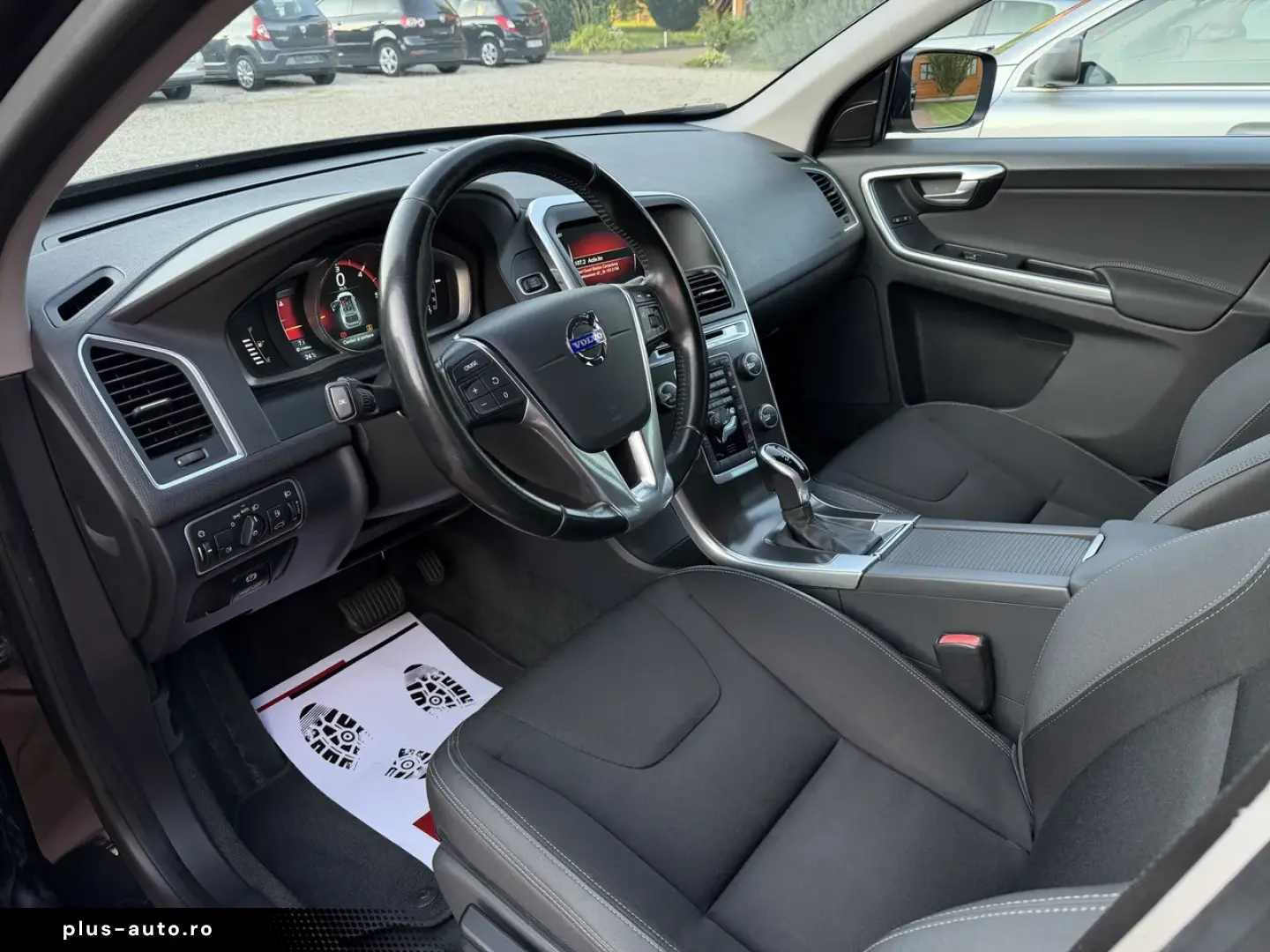 VOLVO XC60 D4 AWD  Geartronic  Momentum  03 2014