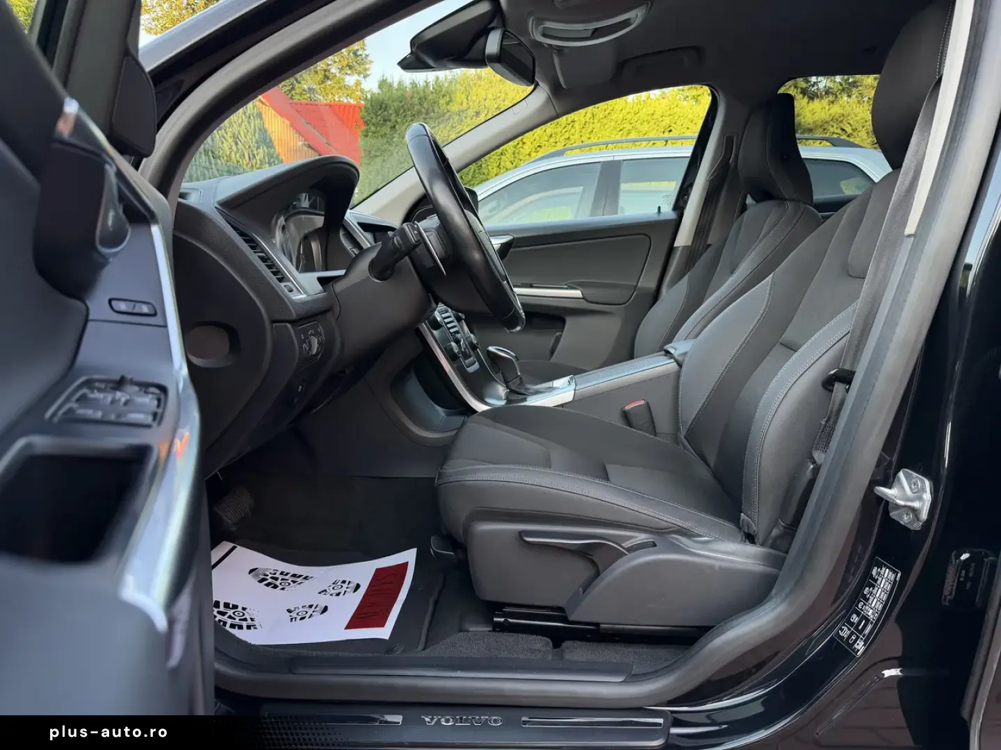 VOLVO XC60 D4 AWD  Geartronic  Momentum  03 2014
