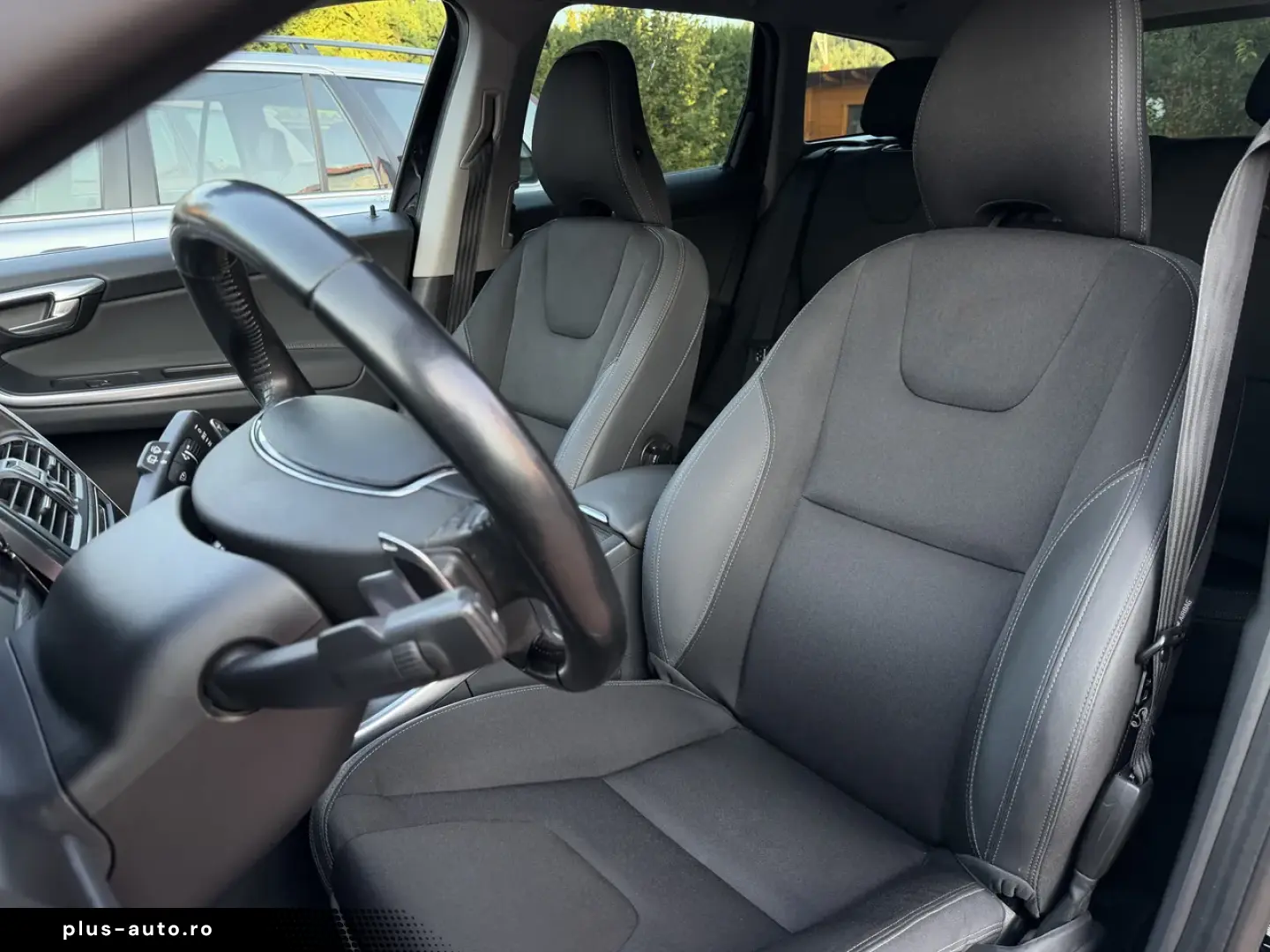 VOLVO XC60 D4 AWD  Geartronic  Momentum  03 2014