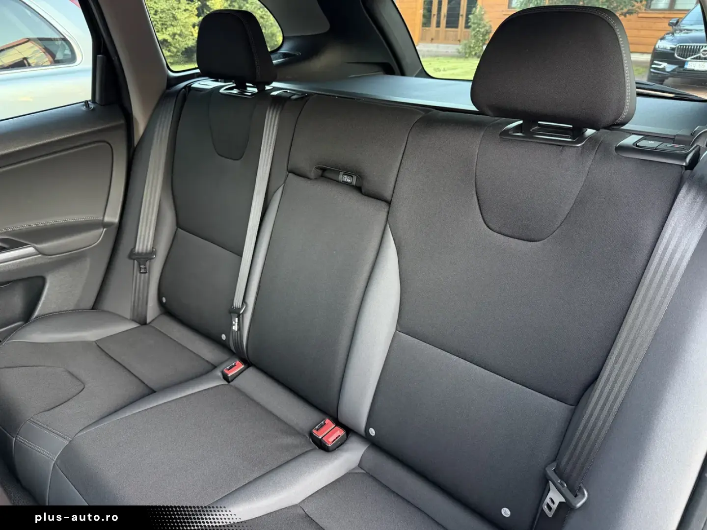 VOLVO XC60 D4 AWD  Geartronic  Momentum  03 2014