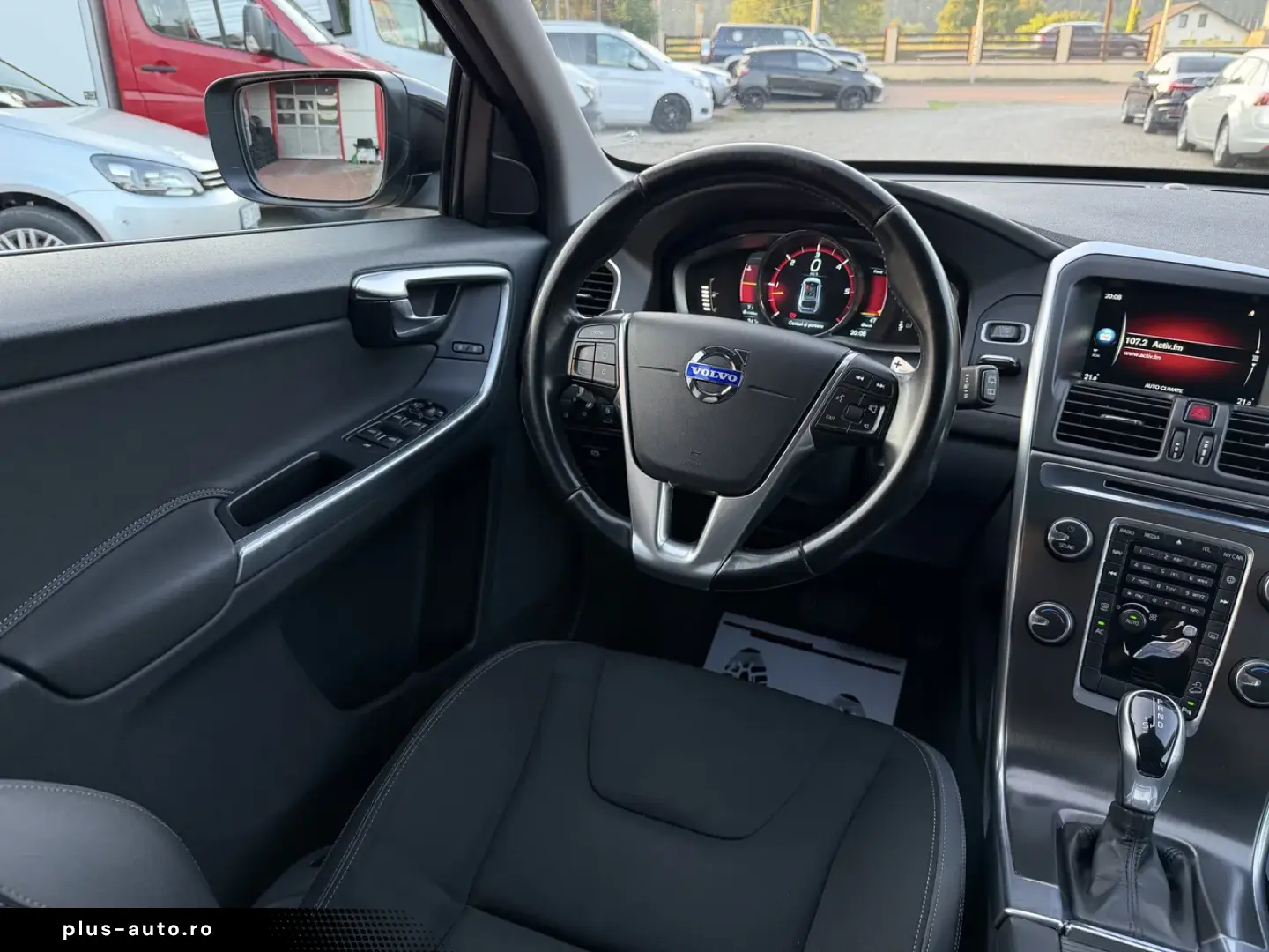 VOLVO XC60 D4 AWD  Geartronic  Momentum  03 2014