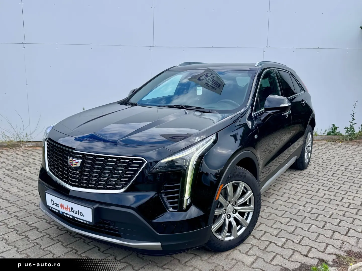Cadillac XT4 SUV 2024
