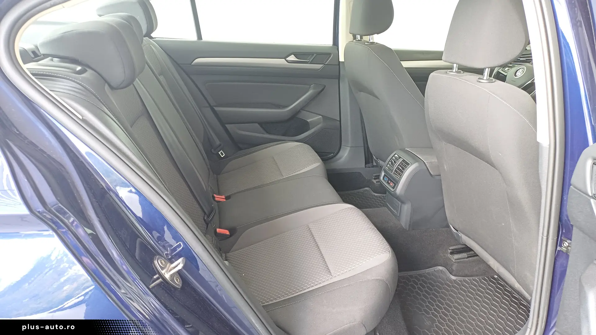 Volkswagen Passat Advance 2.0 TDI