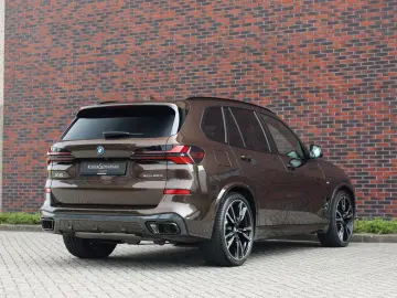 BMW X5 xDrive50e M Sport Pro - PHEV - Sky Lounge - B&W