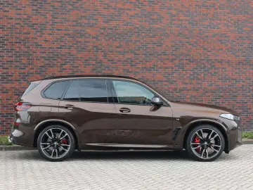 BMW X5 xDrive50e M Sport Pro - PHEV - Sky Lounge - B&W