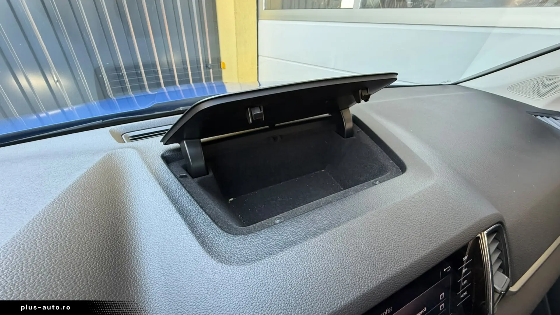 Skoda Karoq - 1.5 Tsi   150cp   Manual 6 1   LED    Camera