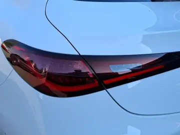 MERCEDES-BENZ CLE 200 AMG COUPÈ PANORAMA KEYLESS