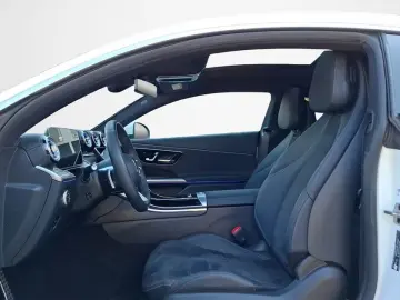 MERCEDES-BENZ CLE 200 AMG COUPÈ PANORAMA KEYLESS