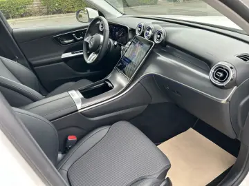 MERCEDES-BENZ GLC 220 d 4M Avantgarde