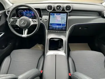 MERCEDES-BENZ GLC 220 d 4M Avantgarde