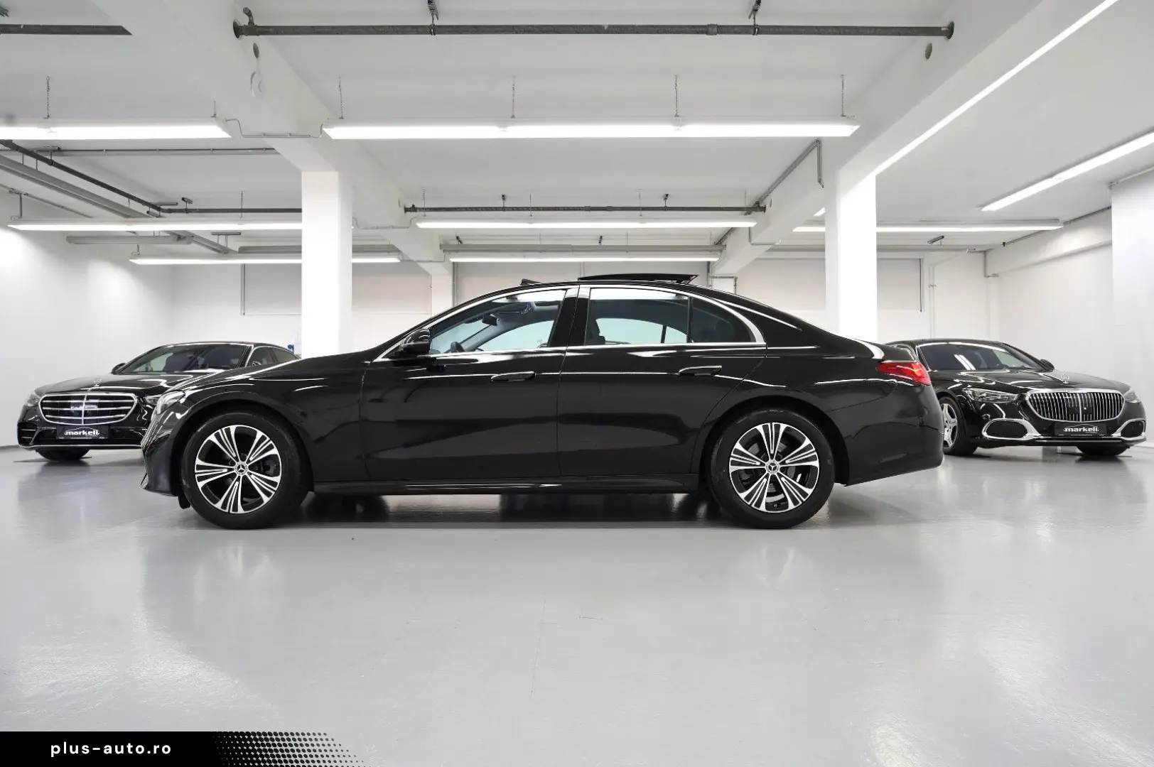 MERCEDES-BENZ E 220 d PANORAMA 2xAVANTGARDE