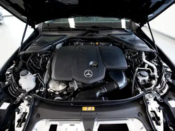 MERCEDES-BENZ E 220 d PANORAMA 2xAVANTGARDE