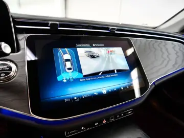 MERCEDES-BENZ E 220 d PANORAMA 2xAVANTGARDE