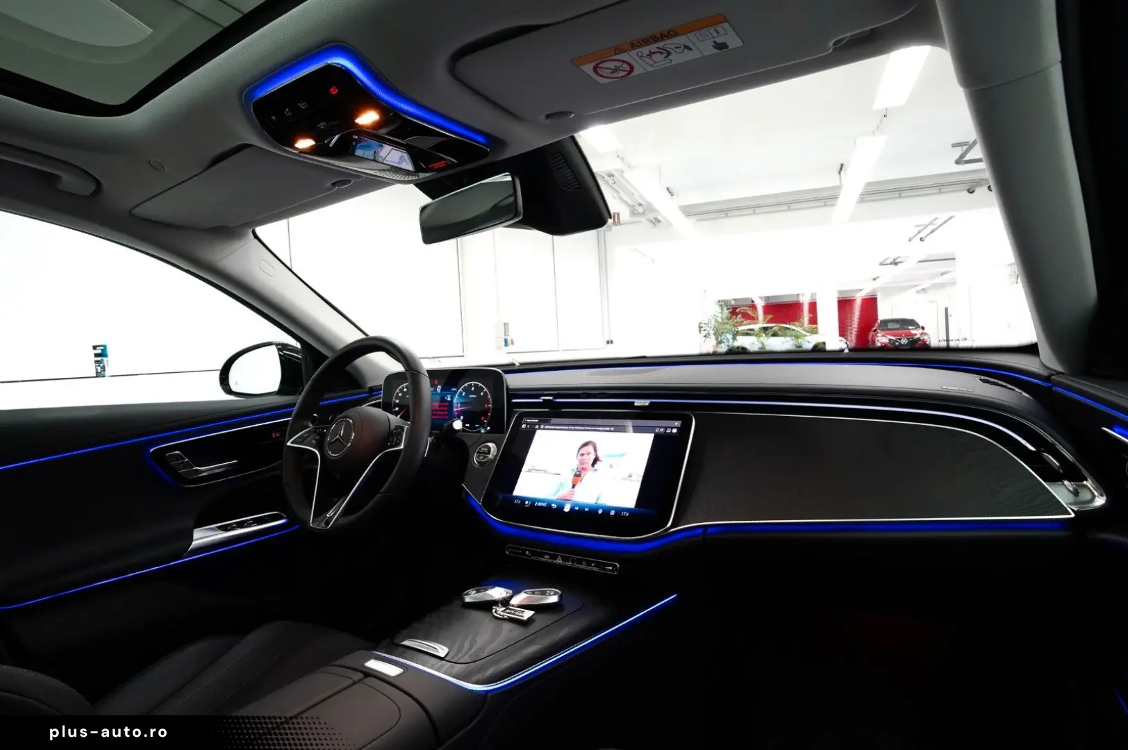 MERCEDES-BENZ E 220 d PANORAMA 2xAVANTGARDE