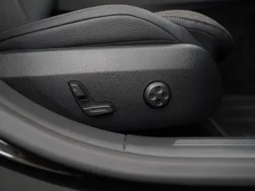 MERCEDES-BENZ E 220 d PANORAMA 2xAVANTGARDE